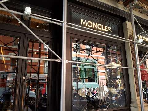 Jobs in Moncler - reviews