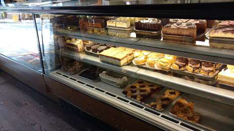 Jobs in The Hungarian Pastry Shop - reviews