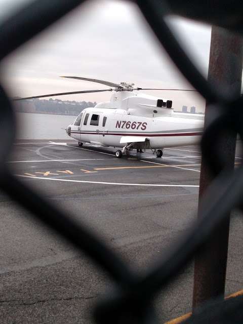 Jobs in West 30th St Heliport - reviews